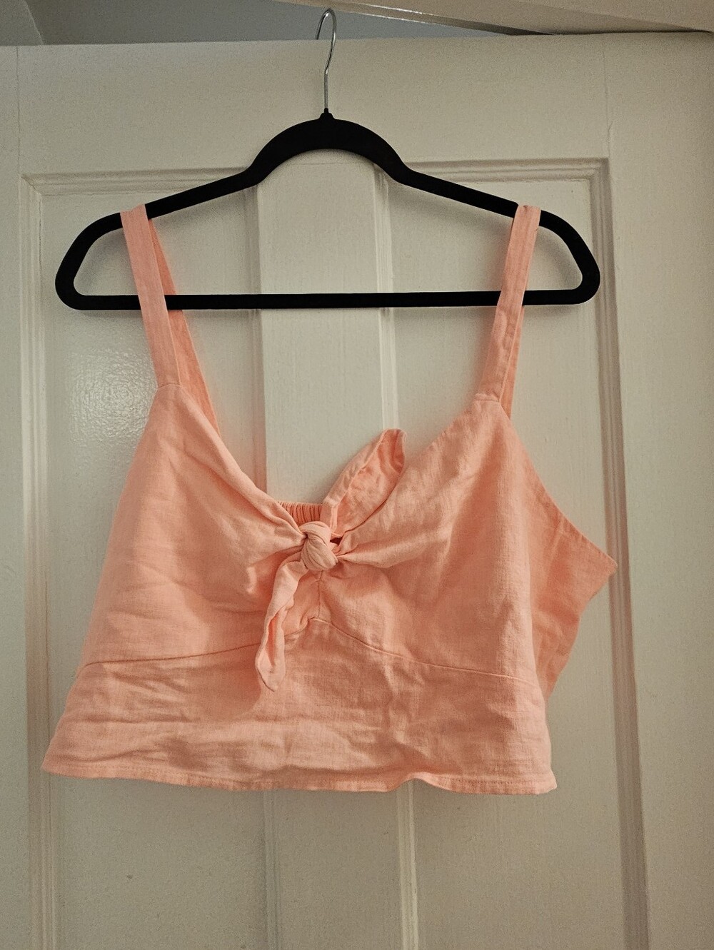 Universal Standard Sleeveless Peach Tie-Front Crop Top